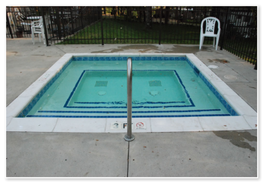 pool at green valley campground
